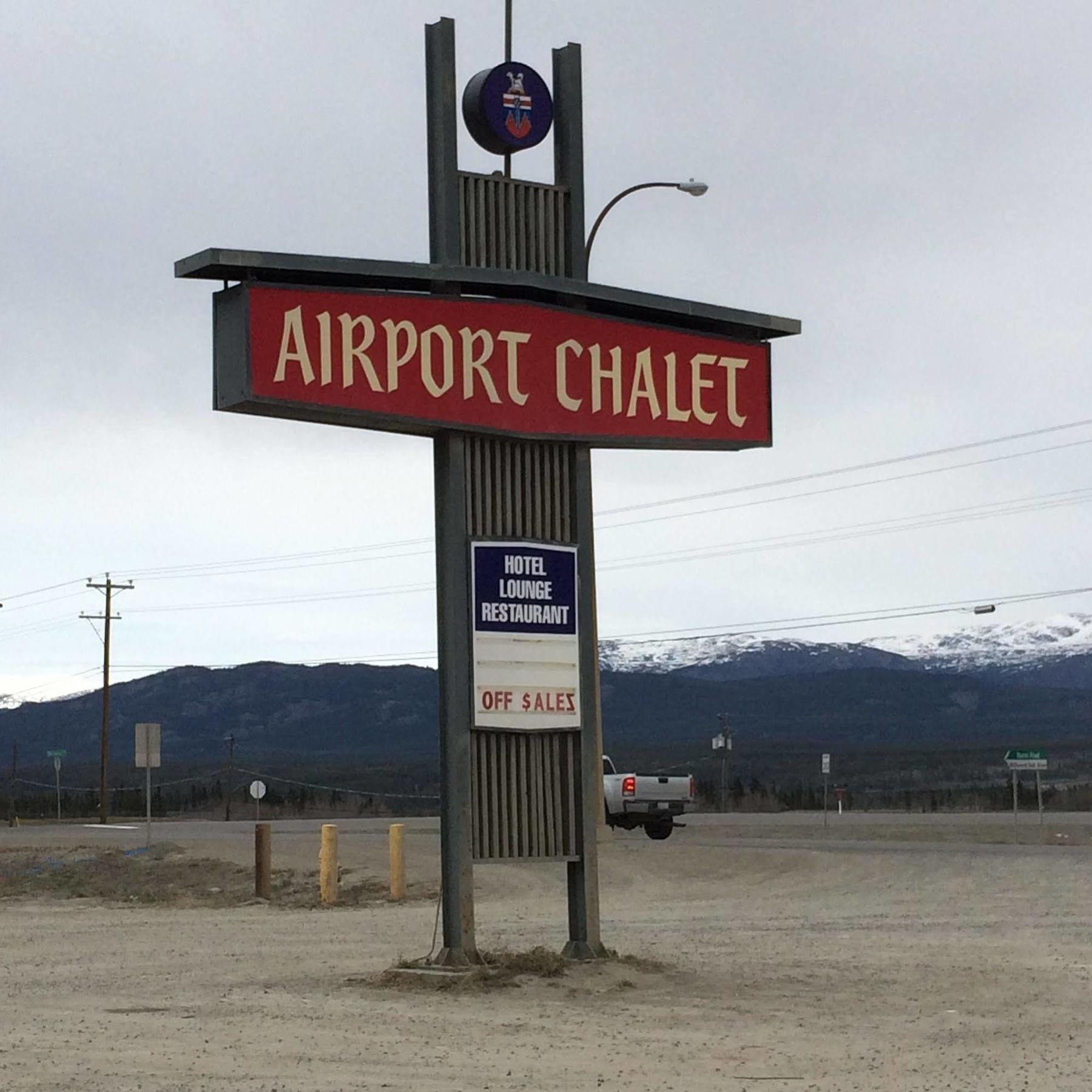 Airport Chalet Whitehorse Exterior photo